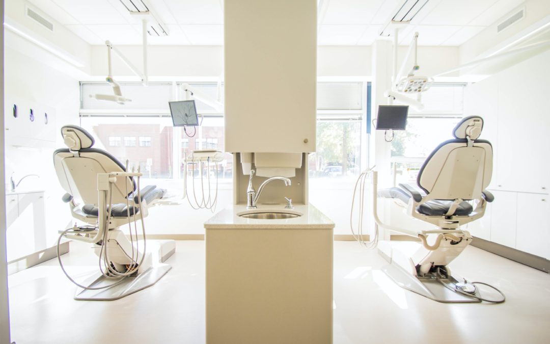 Are you a dental equipment manufacturer? Find out how you can secure new business opportunities!